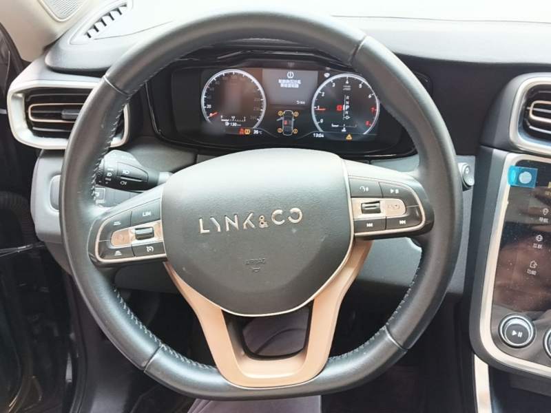 Used Lynk & Co 01 2017 2.0T Two-Wheel Drive Pro Edition — 10