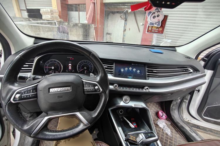 Used Haval H6 2017 Red Label 2.0T Automatic Two-Wheel Drive ZhiShang Model

