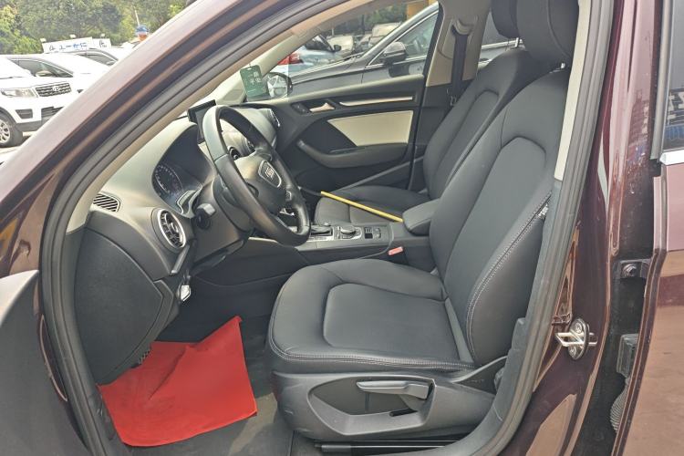 Used Audi A3 2014 Limousine 35 TFSI Automatic Advanced Model Left Front Seat