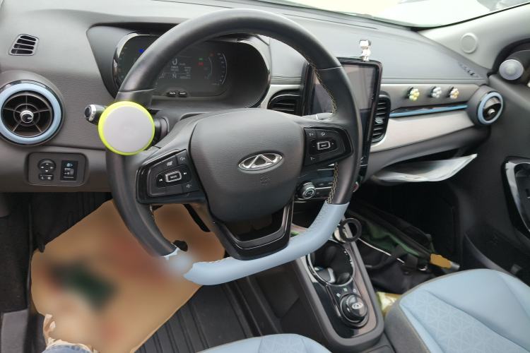 Used Chery QQ Little Ant 2022 Sweet Pink Edition Half-Sugar Version Lithium Iron Phosphate 29.2 kWh 30 kW 301 km Steering Wheel