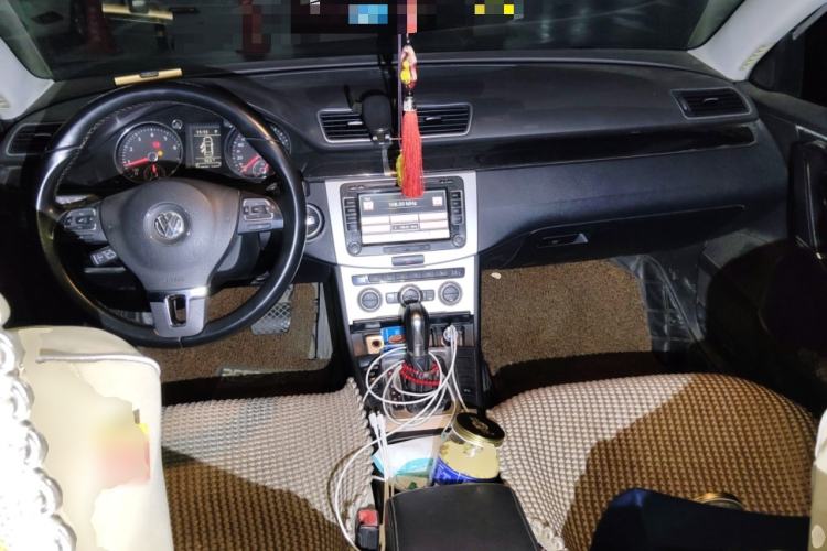 Used Volkswagen Magotan 2012 Revised 1.8TSI Luxury Version Center Console