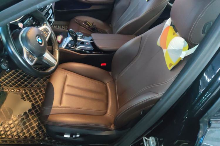 Used BMW 5 Series 2018 525Li M Sport Package Left Front Seat