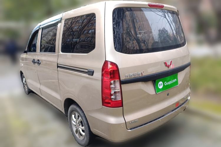 Used Wuling Hongguang V 2022 1.5L Jingqu Version Hydraulic Power Steering LAR