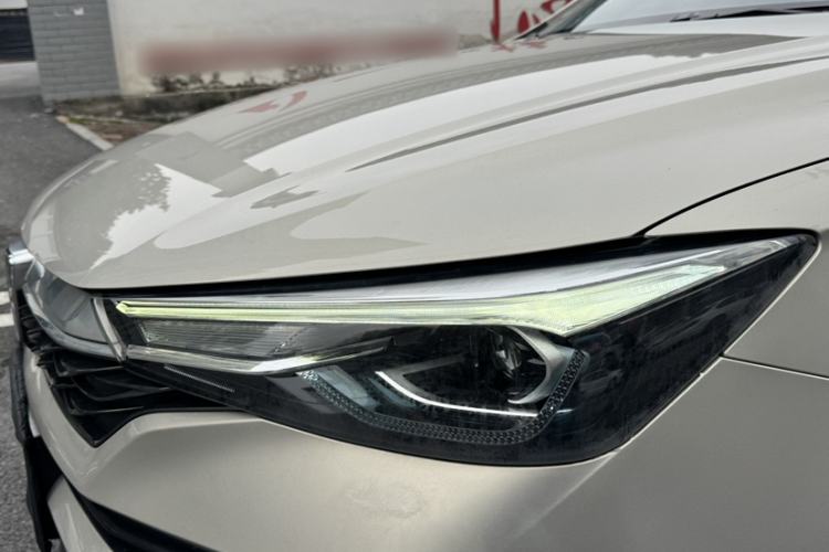 Used Roewe i5 2021 1.5L CVT Diamond Edition
