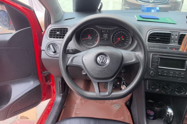 Used Volkswagen Polo 2014 1.4L Automatic Comfort Edition
