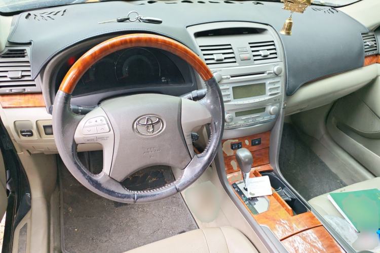 Used Toyota Camry 2008 240G Luxury Edition Center Console