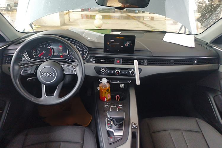 Used Audi A4L 2018 30th Anniversary Edition 40 TFSI Trendy Model
