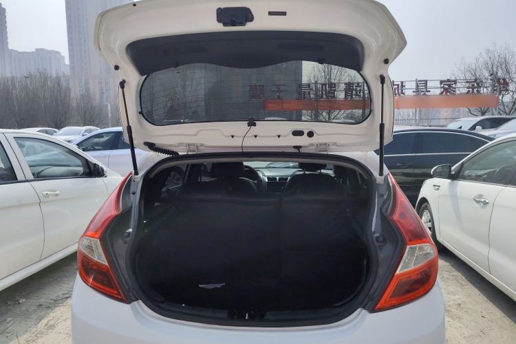 Used Hyundai Verna Ray 2014 1.4L Manual GLX