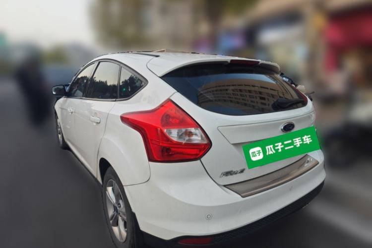 Used Ford Focus 2012 Hatchback 1.6L Automatic Fashion Edition
