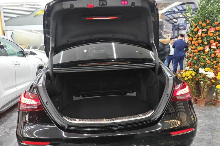 Used Mercedes-Benz E-Class 2022 E 300 L Luxury Model