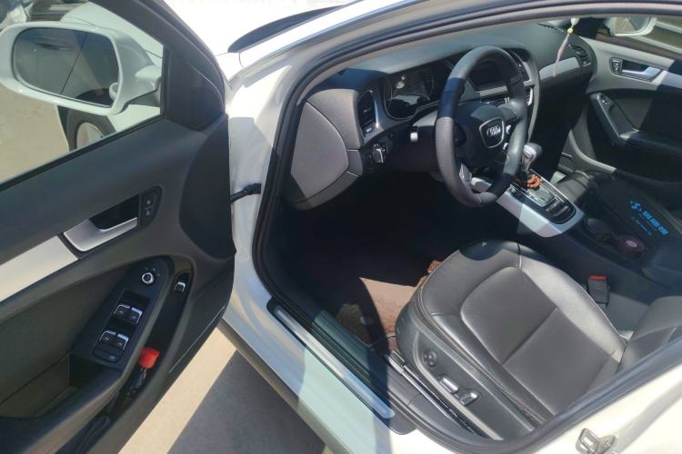 Used Audi A4L 2016 30 TFSI Automatic Comfort Model Driver Seat