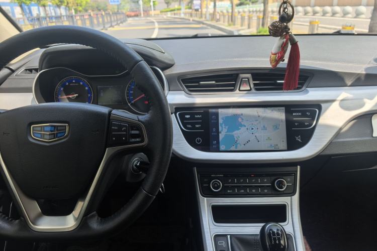 Used Geely Auto Vision 2019 Upgraded Model 1.5L Manual Luxury Version China VI Standard
