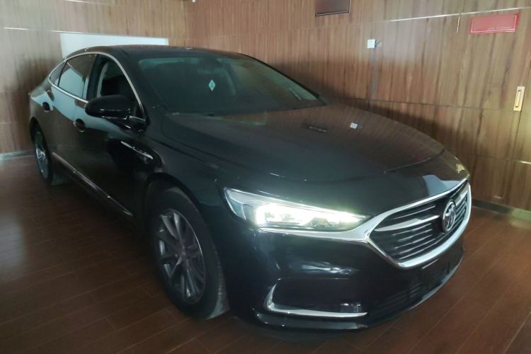 Used Buick LaCrosse 2021 652T Luxury Model Front Right 45 Deg