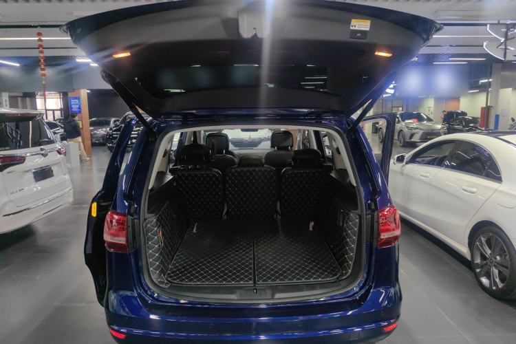 Used Volkswagen Sharan 2018 Revised Version 380TSI Comfort Edition 7-Seater
