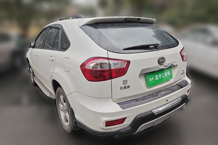 Used BYD S6 2013 Platinum Edition 2.0L Manual Luxury Model
