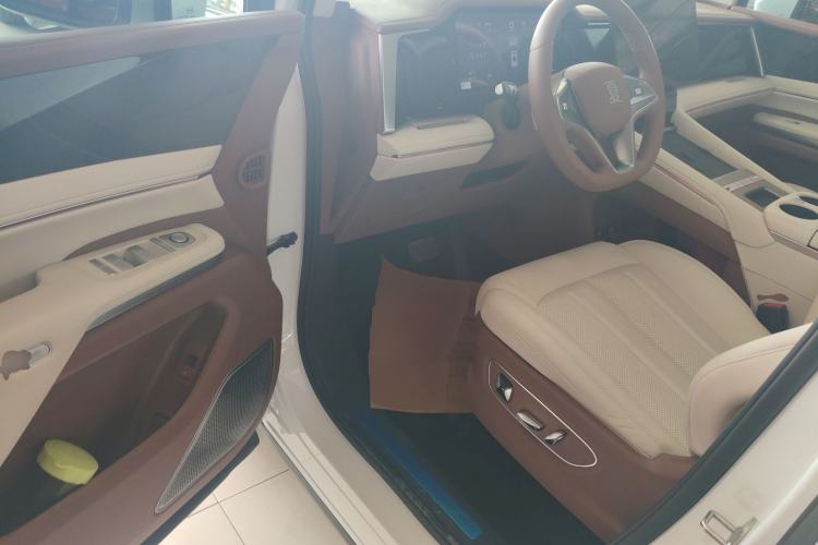 Used BYD Xia 2025 DM-i 1.5T 180km Beyond Edition
