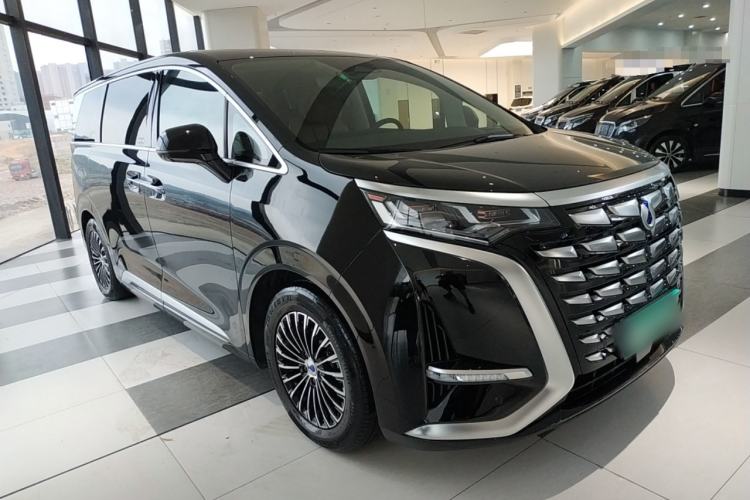 Used Denza D9 2024 DM-i 980 Four-Wheel Drive Prestige Model
