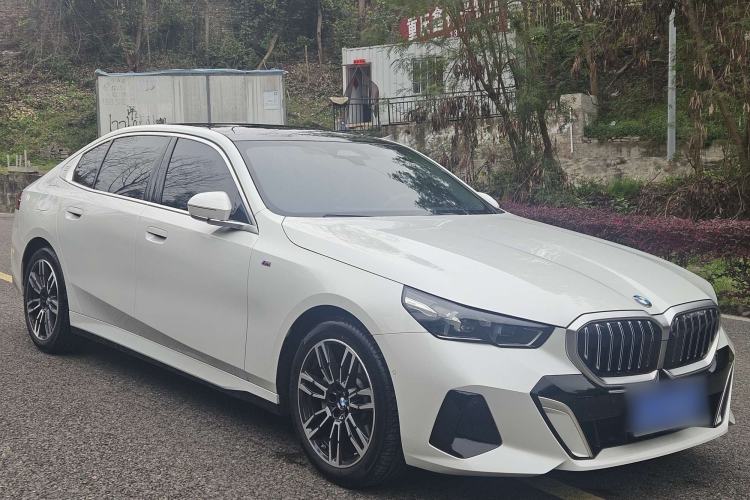 Used BMW 5 Series 2024 530Li Leading Model M Sport Package