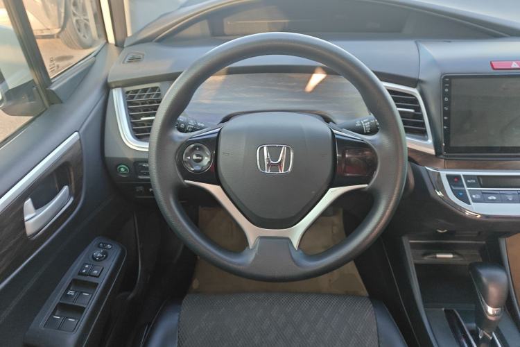 Used Honda Jade 2017 1.8L automatic Comfort version 5 seats