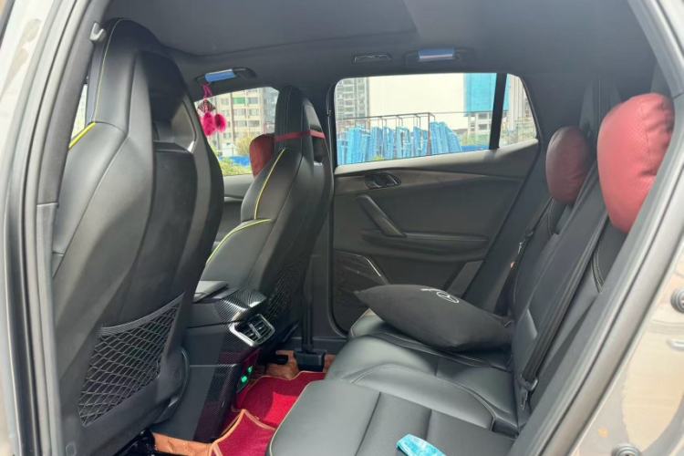 Used Lynk & Co 06 2023 Remix 1.5T Dynamic Halo Interior 3