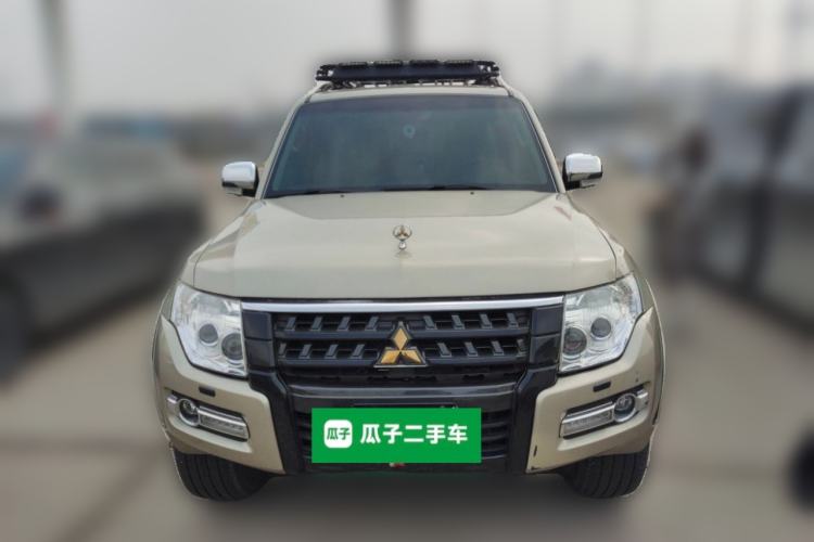Used Mitsubishi Pajero 