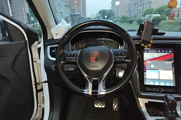 Used Roewe RX5 2018 30T Two-Wheel Drive Automatic Internet Smart Edition Steering Wheel