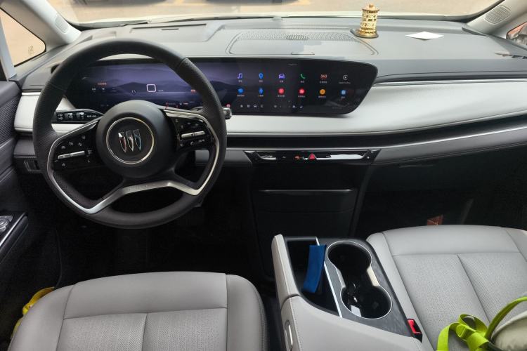 Used Buick GL8 2025 Lu Zun Smart Enjoyment Edition Center Console