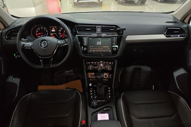 Used Volkswagen Tiguan L 2017 380TSI Automatic All-Wheel-Drive Flagship Edition
