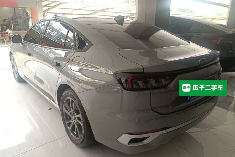 Used Ford Mondeo 2025 2.0T EcoBoost Luxury Version Rear Left 45 Deg