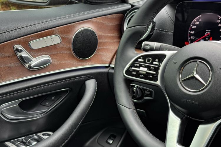 Used Mercedes-Benz E-Class 2019 E 260 L
