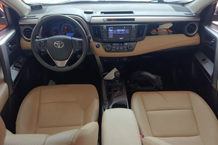 Used Toyota RAV4 2016 2.0L CVT Two-Wheel Drive Fashion Edition China V Standard