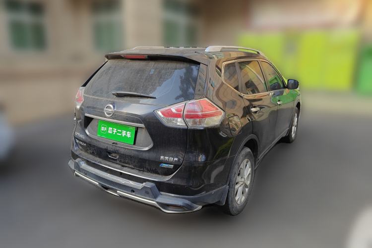 Used Nissan X-Trail 2014 2.5L CVT Leading Edition 4WD
