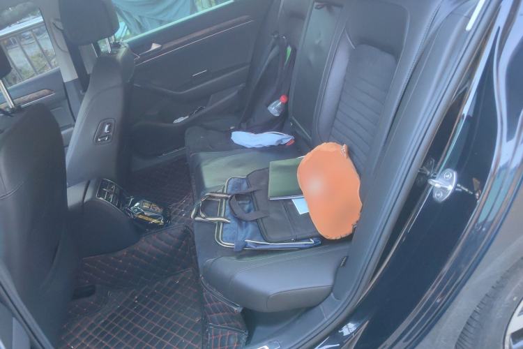 Used Volkswagen Magotan 2018 330TSI DSG Luxury Model Left Rear Seat