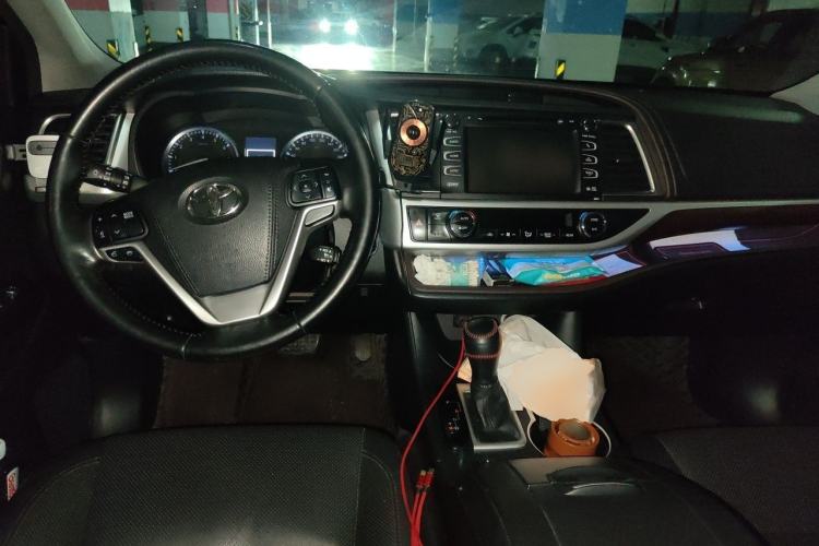 Used Toyota Highlander 2017 2.0T Four-Wheel Drive Ultimate Edition 7 Seats
