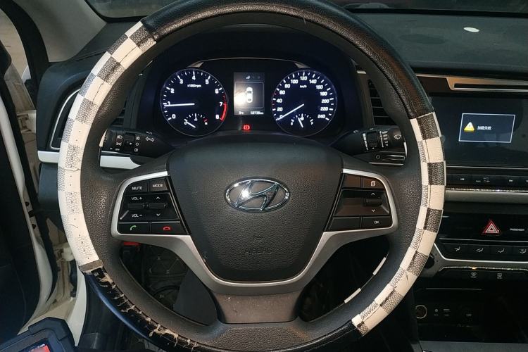 Used Hyundai Elantra (6th Generation / Lingdong) 2016 1.6L Manual ZhiXuan · Dynamic Model
