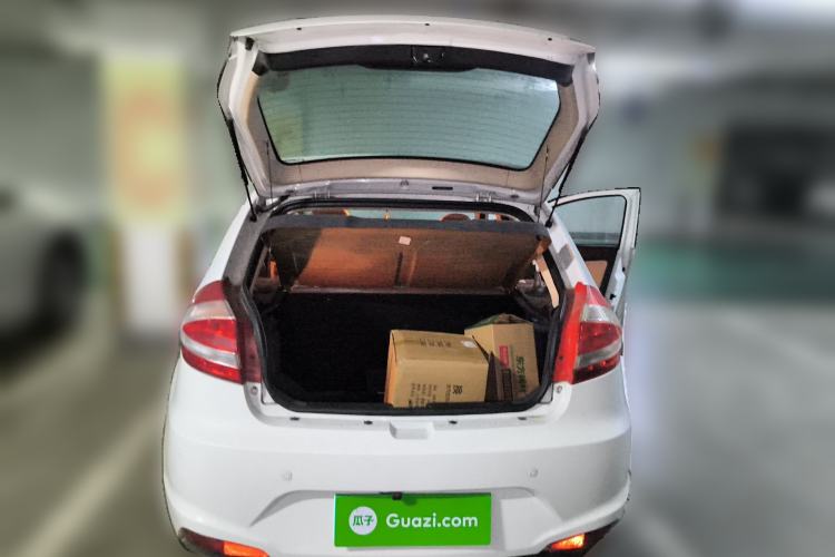 Used Chery Fengyun 2 2013 Hatchback 1.5L Manual Ruiyi Edition
