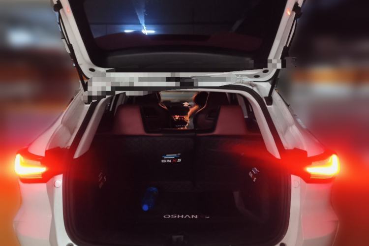 Used CHANGAN OSHAN X5 2021 Revised Version 1.5T DCT Luxury Edition Trunk