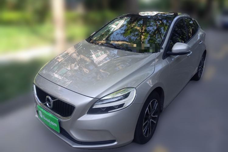 Used Volvo V40 2017 T3 Zhiyi Edition