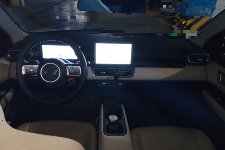 Used Wuling Bingo PLUS 2024 330 km Range Five-Seater Version