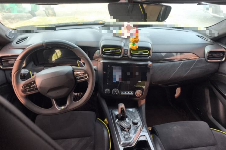 Used Lynk & Co 03 2019 03+ 2.0TD Automatic Wind-Chasing Edition Center Console