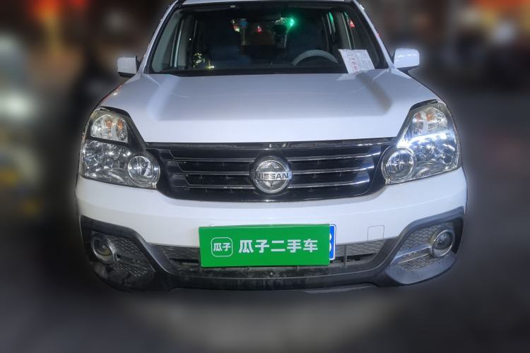 Used Dongfeng Fengdu MX6 2016 2.0L CVT Two-Wheel Drive All-Around Version