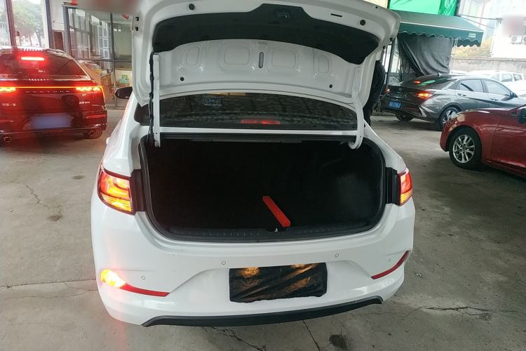 Used Hyundai Celesta 2020 1.6L Automatic GL Enjoyable Edition