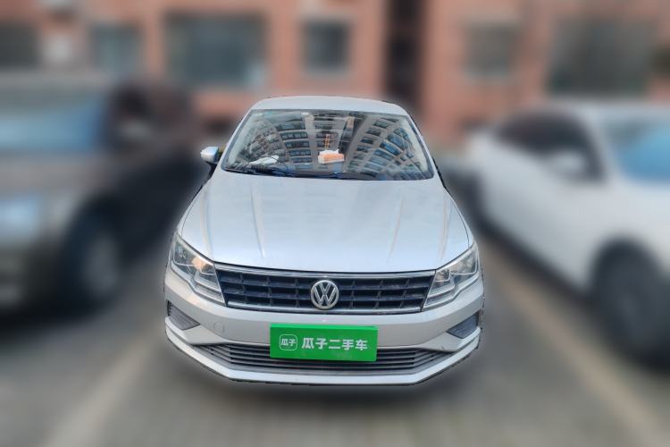 Used Volkswagen Jetta 2017 1.5L Manual Fashion Edition Front