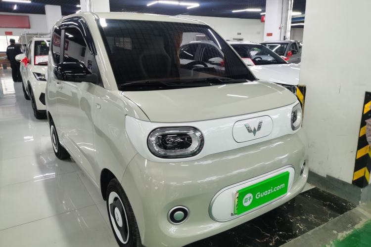 Used Wuling Hongguang MINIEV 2024 3rd Generation 215km Youth Edition Front Right 45 Deg