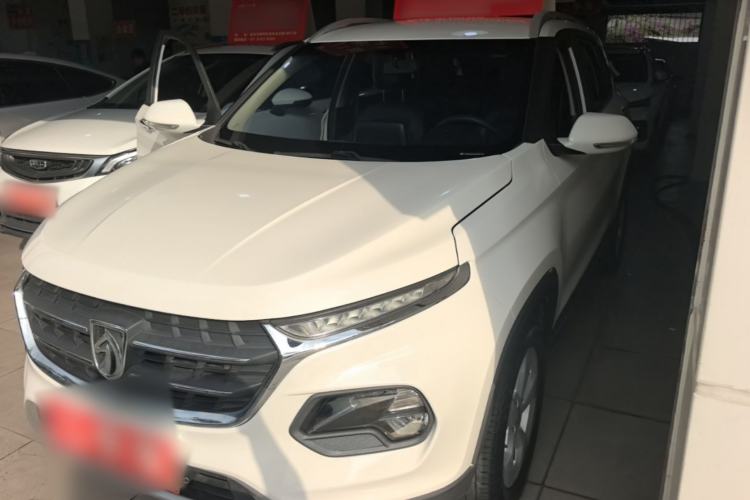 Used Baojun 510 2017 1.5L Manual Fashion Model