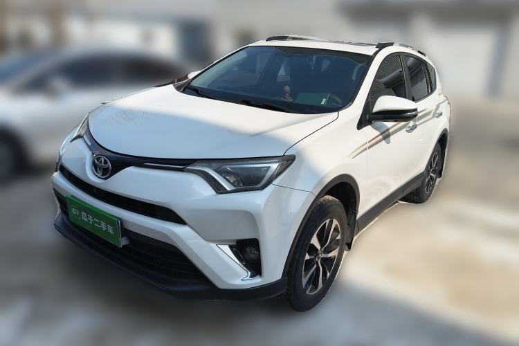 Used Toyota RAV4 2016 2.0L CVT Two-Wheel Drive Fashion Edition China V Standard