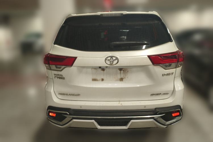 Used Toyota Highlander 2018 2.0T Four-Wheel Drive Luxury Edition 7 Seats China V Emission Standard