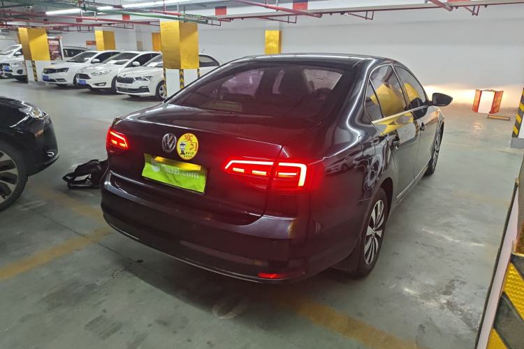 Used Volkswagen Sagitar 2017 1.6L Automatic Comfort Model
