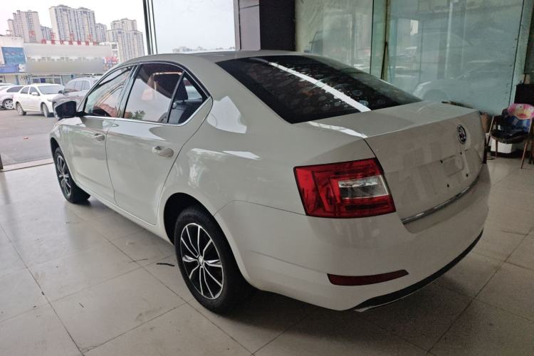 Used Skoda Octavia 2017 1.6L Automatic Smart Drive Edition Rear Left 45 Deg