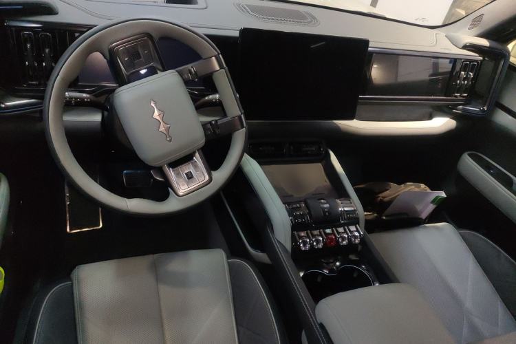 Used Formula Leopard Leopard 5 2025 TianShen Intelligent Driving Ultra Edition
